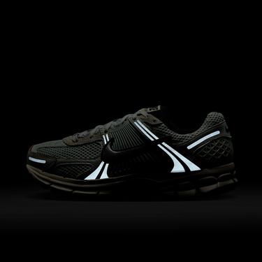  Nike Zoom Vomero 5 Kadın Gri Spor Ayakkabı