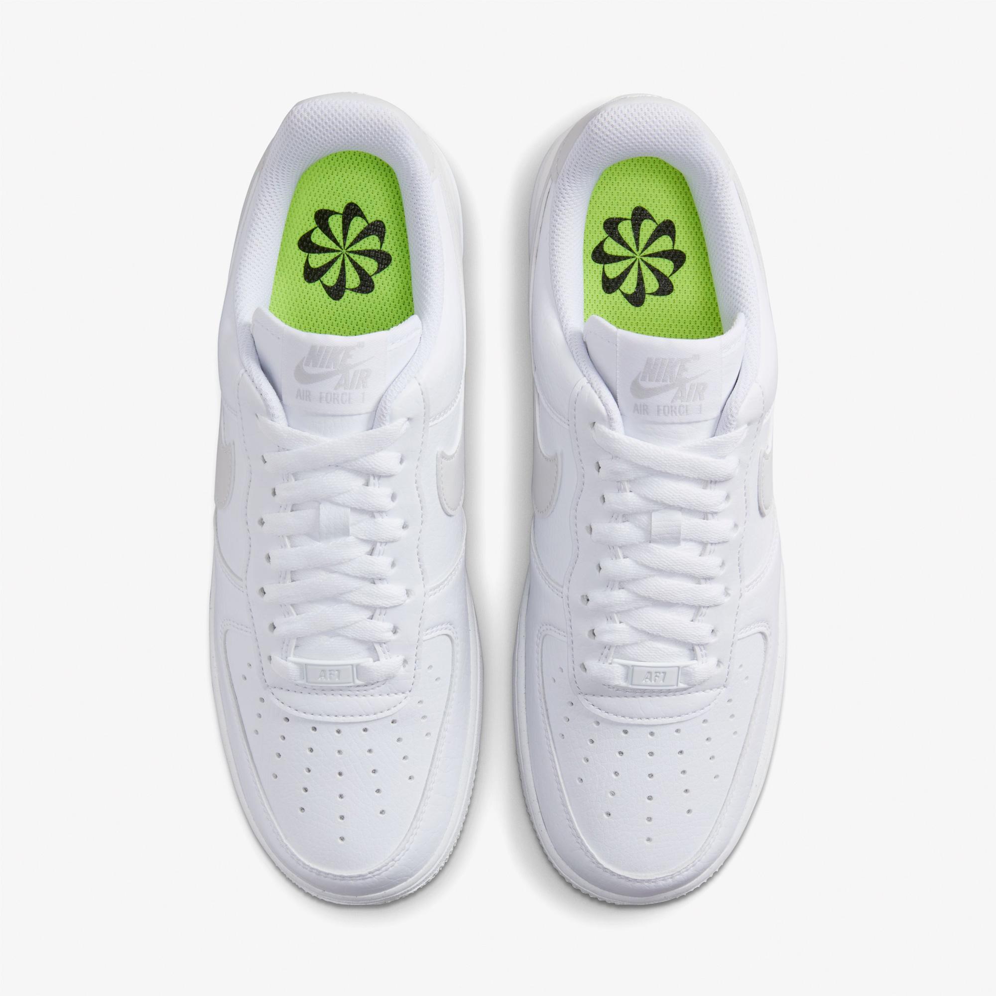 Nike Air Force 1 '07 SE Kadın Beyaz Spor Ayakkabı