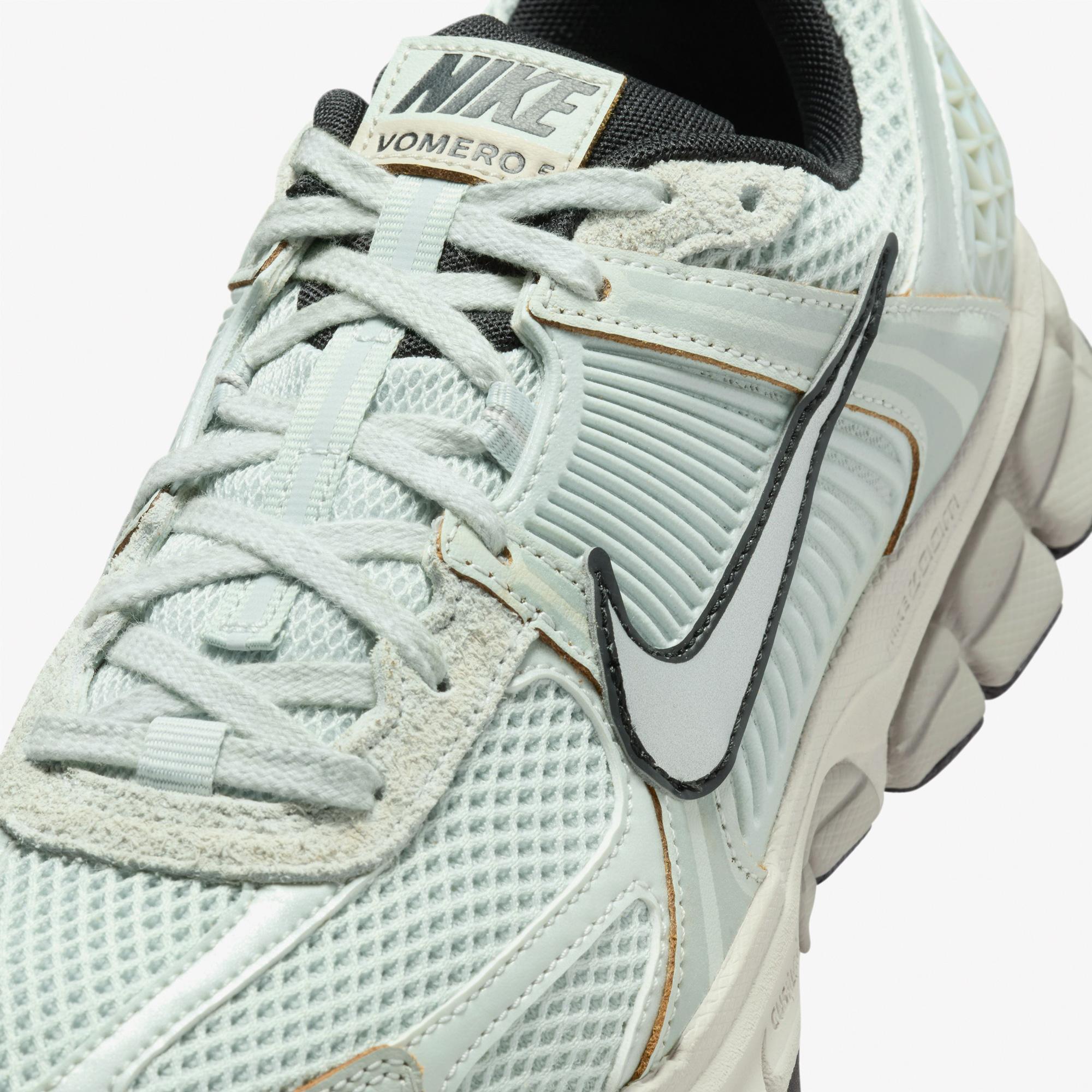 Nike Zoom Vomero 5 Kadın Gri Spor Ayakkabı