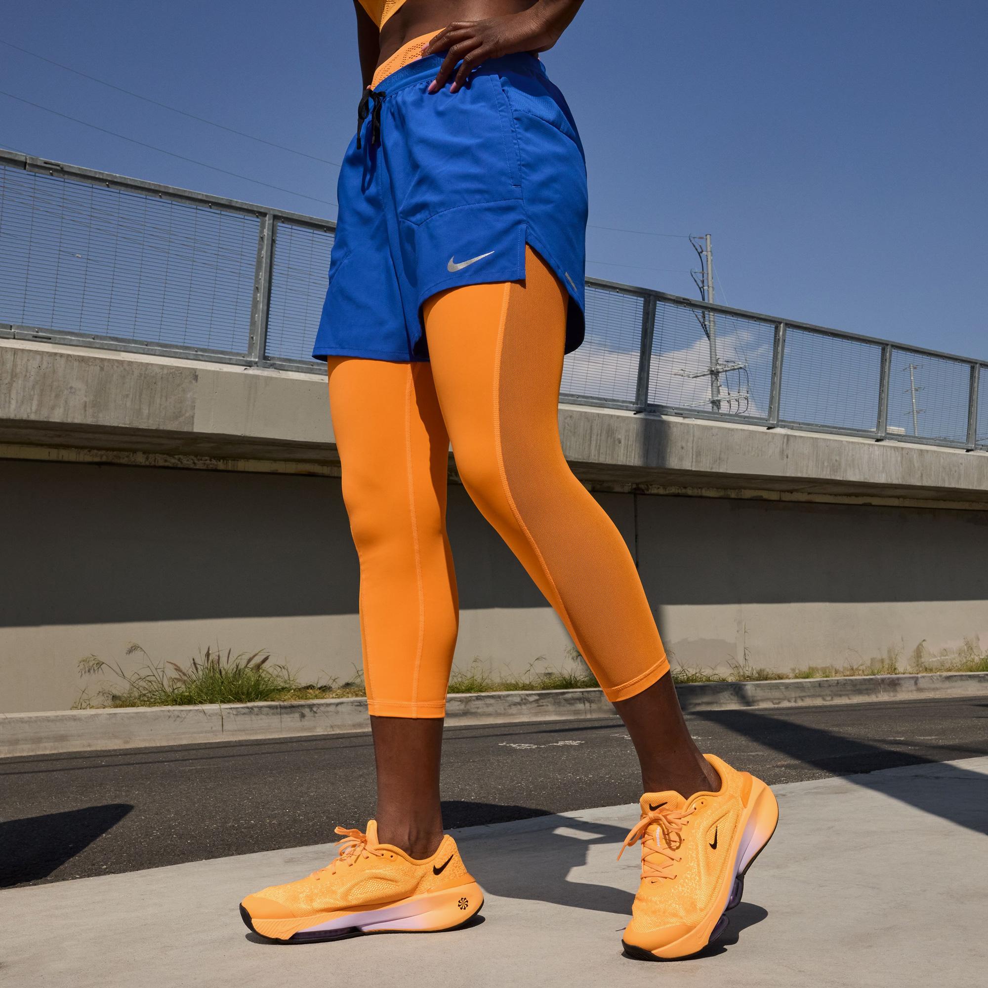 Nike Versair Kadın Turuncu Spor Ayakkabı