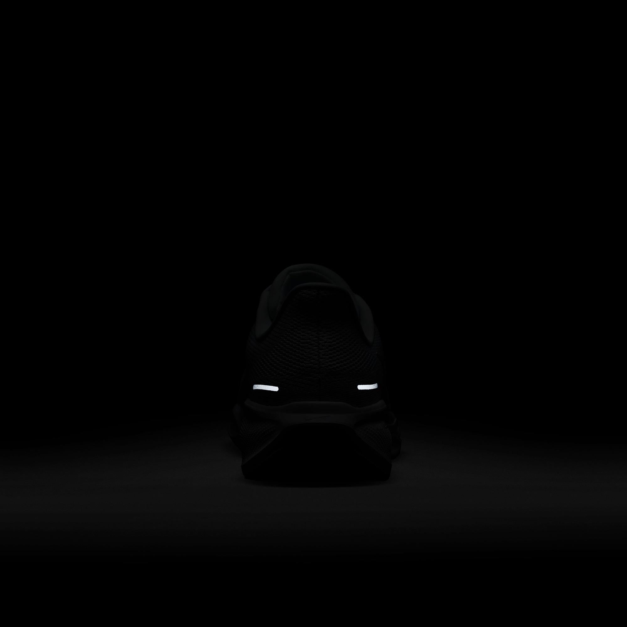 Nike Air Zoom Pegasus 41 Erkek Beyaz Koşu Ayakkabısı