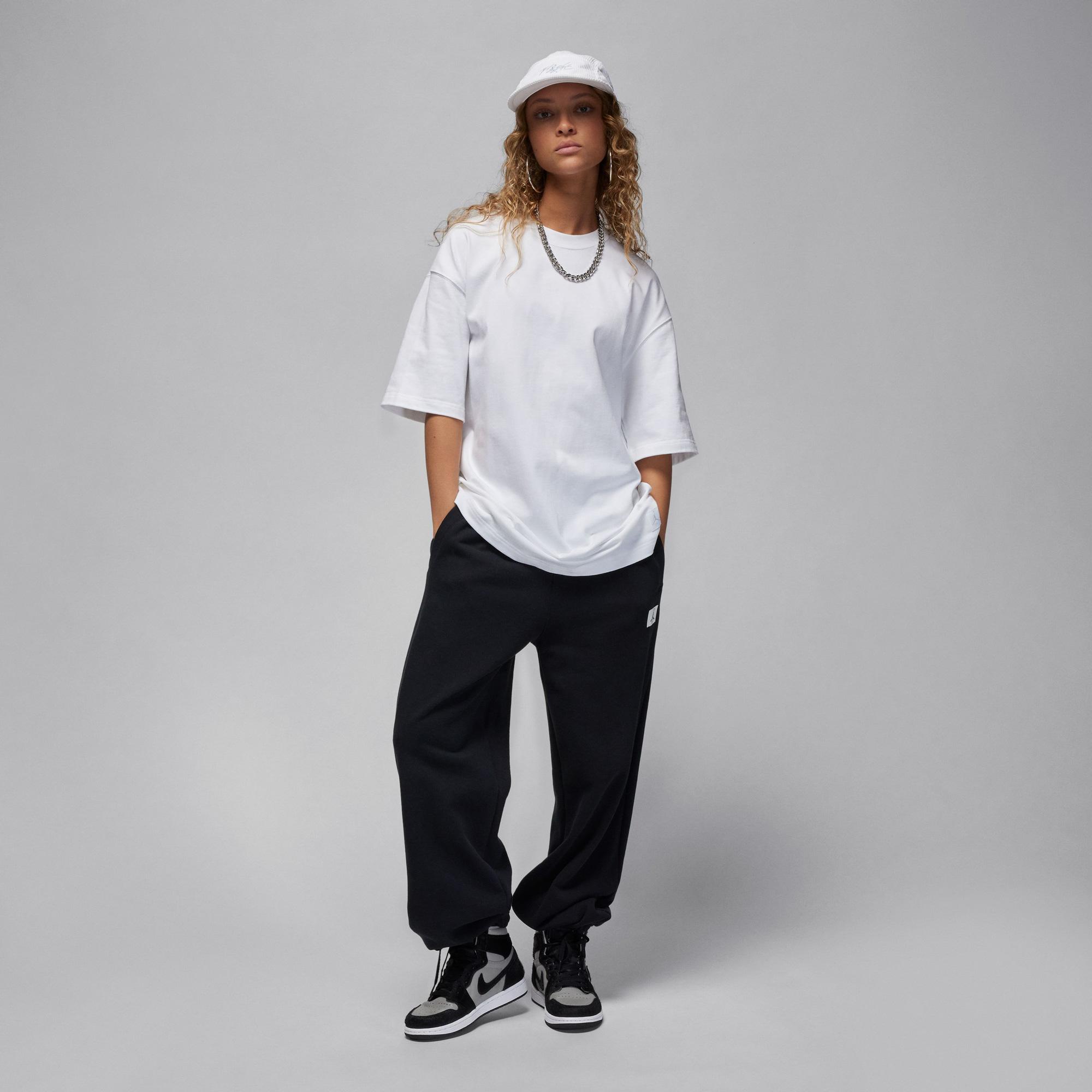 Jordan Essentials Oversize Kadın Beyaz T-Shirt