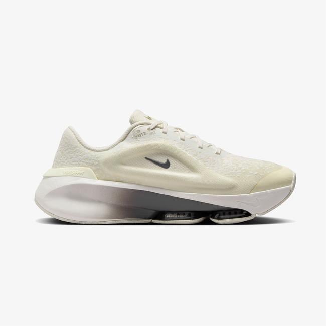  Nike Versair Kadın Beyaz Spor Ayakkabı