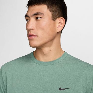  Nike Dri-Fit Hyverse Erkek Yeşil T-Shirt