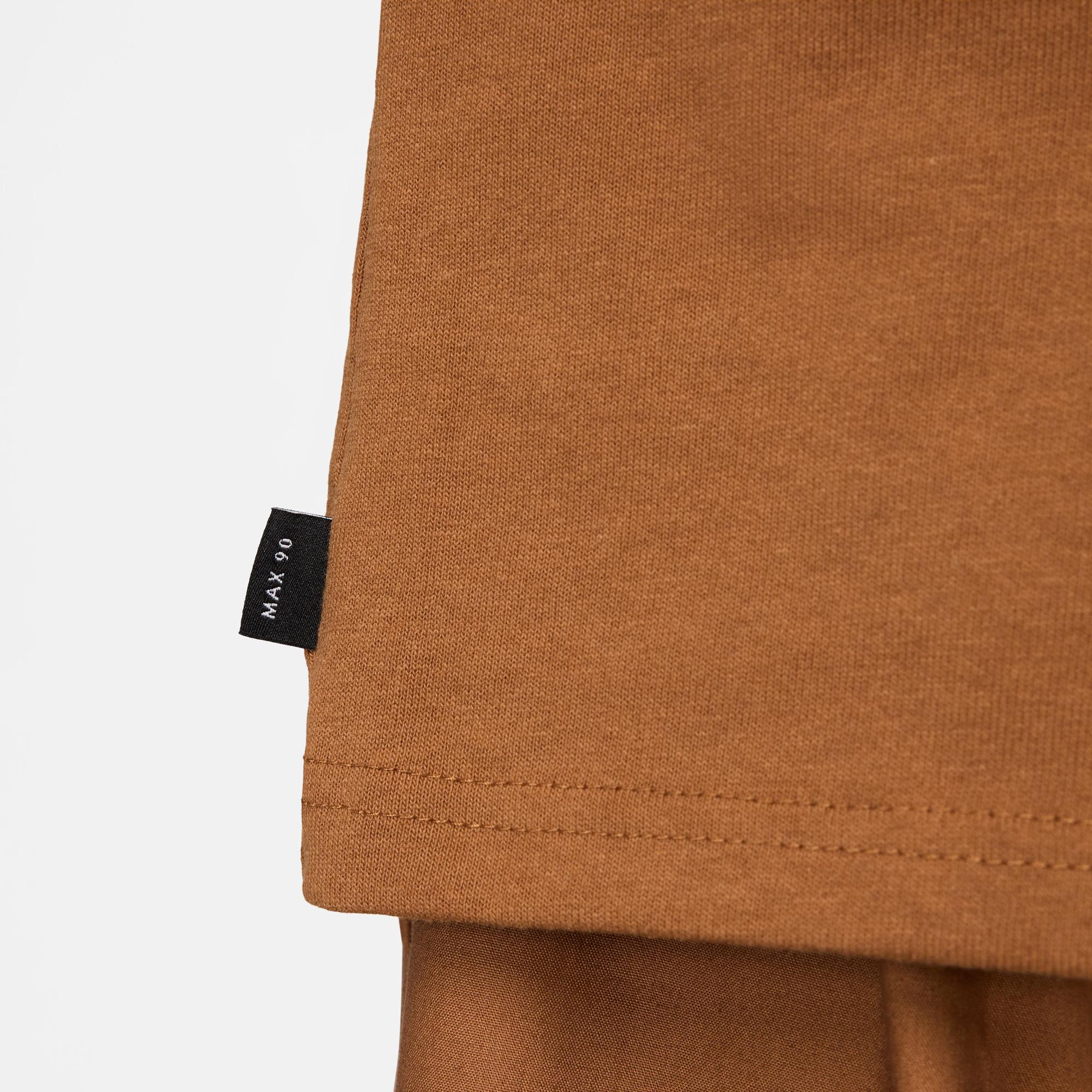 Nike Sportswear Premium Essentials Erkek Kahverengi T-Shirt