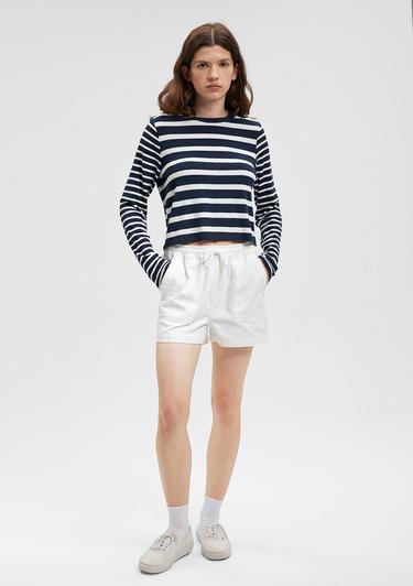  Mavi Beli Bağcıklı Beyaz Şort 1410141-70057