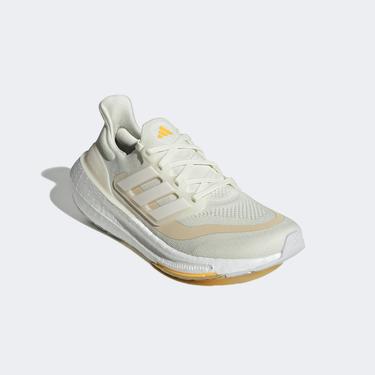  adidas Ultraboost Light  Kadın Beyaz Koşu Ayakkabısı