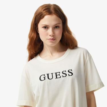  Guess Kadın Beyaz T-Shirt