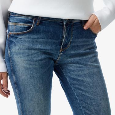  Guess Kadın Mavi Jean