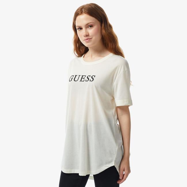  Guess Kadın Beyaz T-Shirt