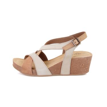  Kadın Kahve Dolgu Topuklu Deri Sandalet