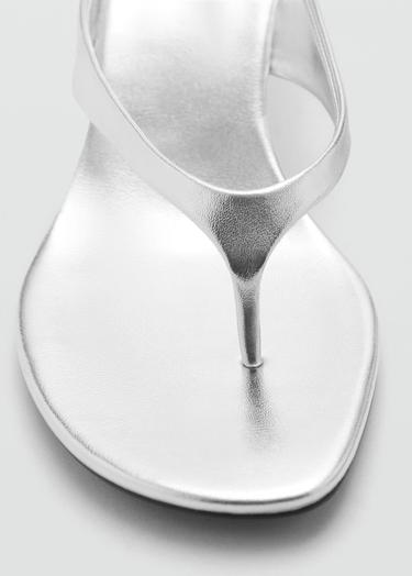  Mango Kadın Metalik Topuklu Sandalet Gümüş Rengi