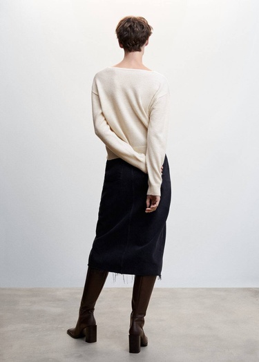  Mango Kadın V Yaka Triko Kazak Ekru