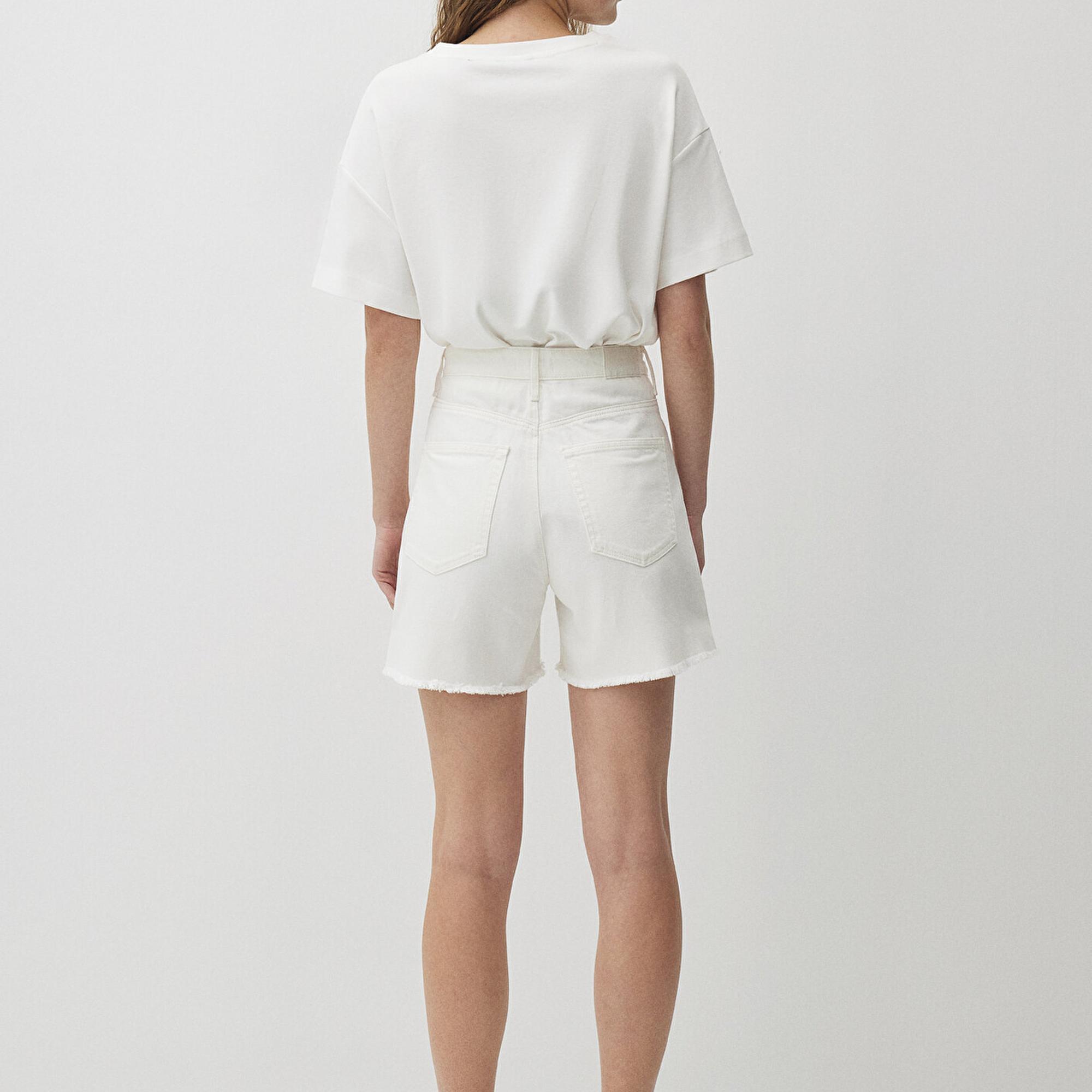 Mavi Millie 90lar Kırık Beyaz Jean Şort 1458987074