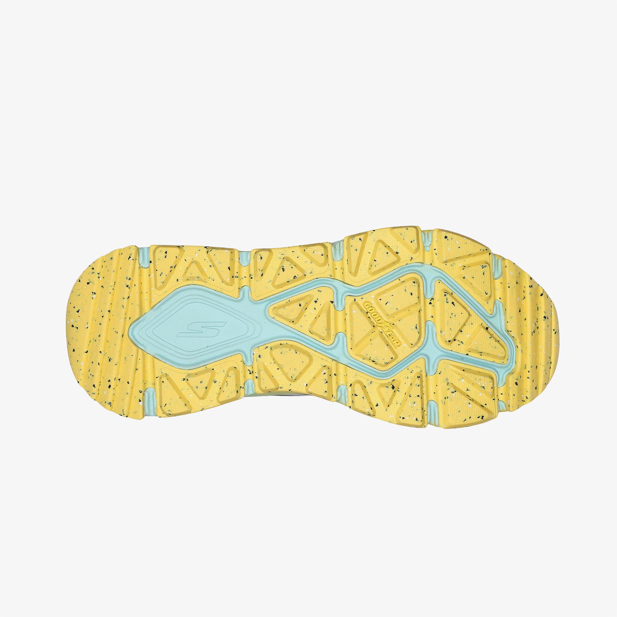 Skechers Max Cushioning Elite Trail Kadın Gri Outdoor Ayakkabı