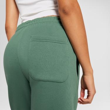  Converse Go-To Embroidered Star Chevron Standard-Fit Unisex Yeşil Eşofman Altı