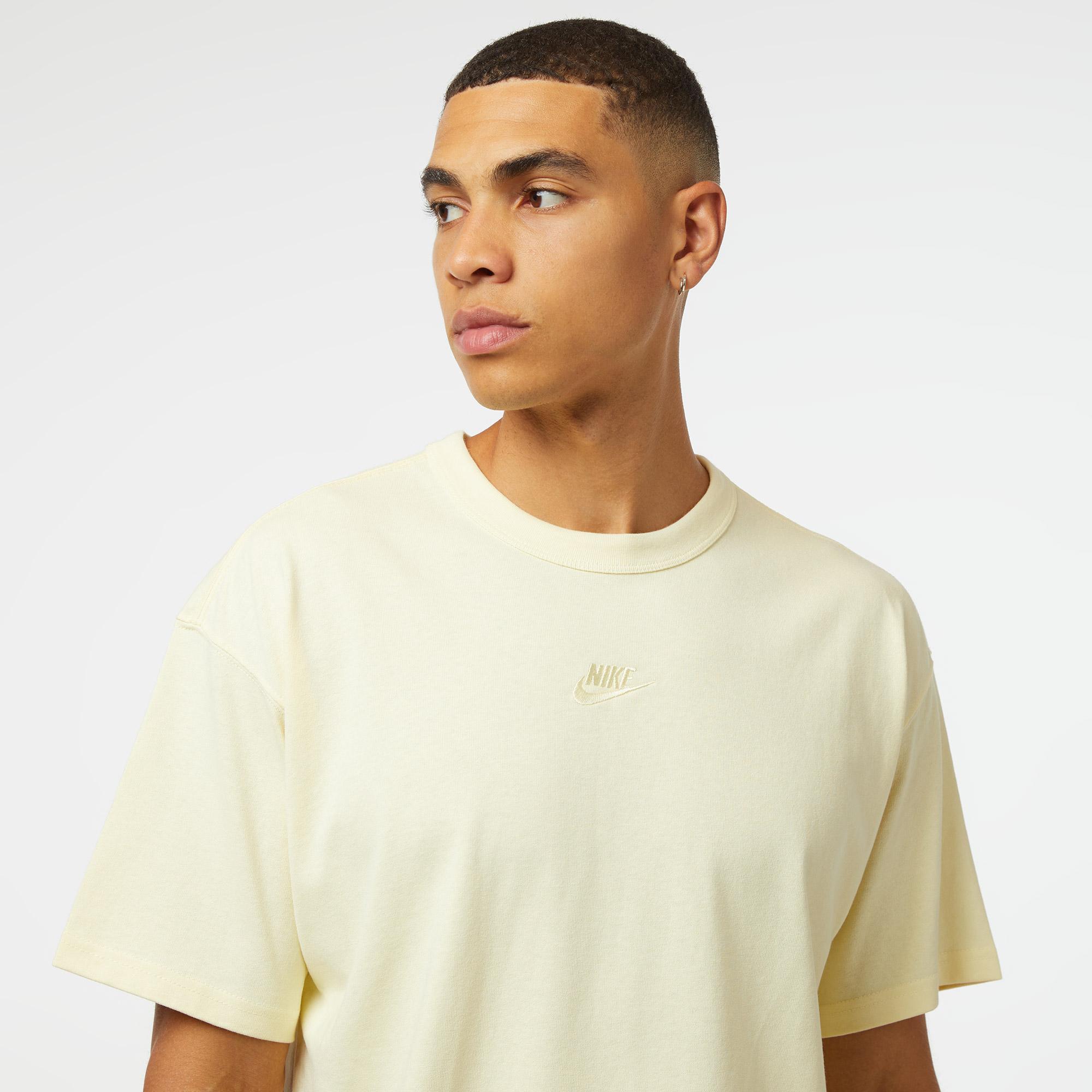 Nike Sportswear Premium Essentials Erkek Sarı T-Shirt