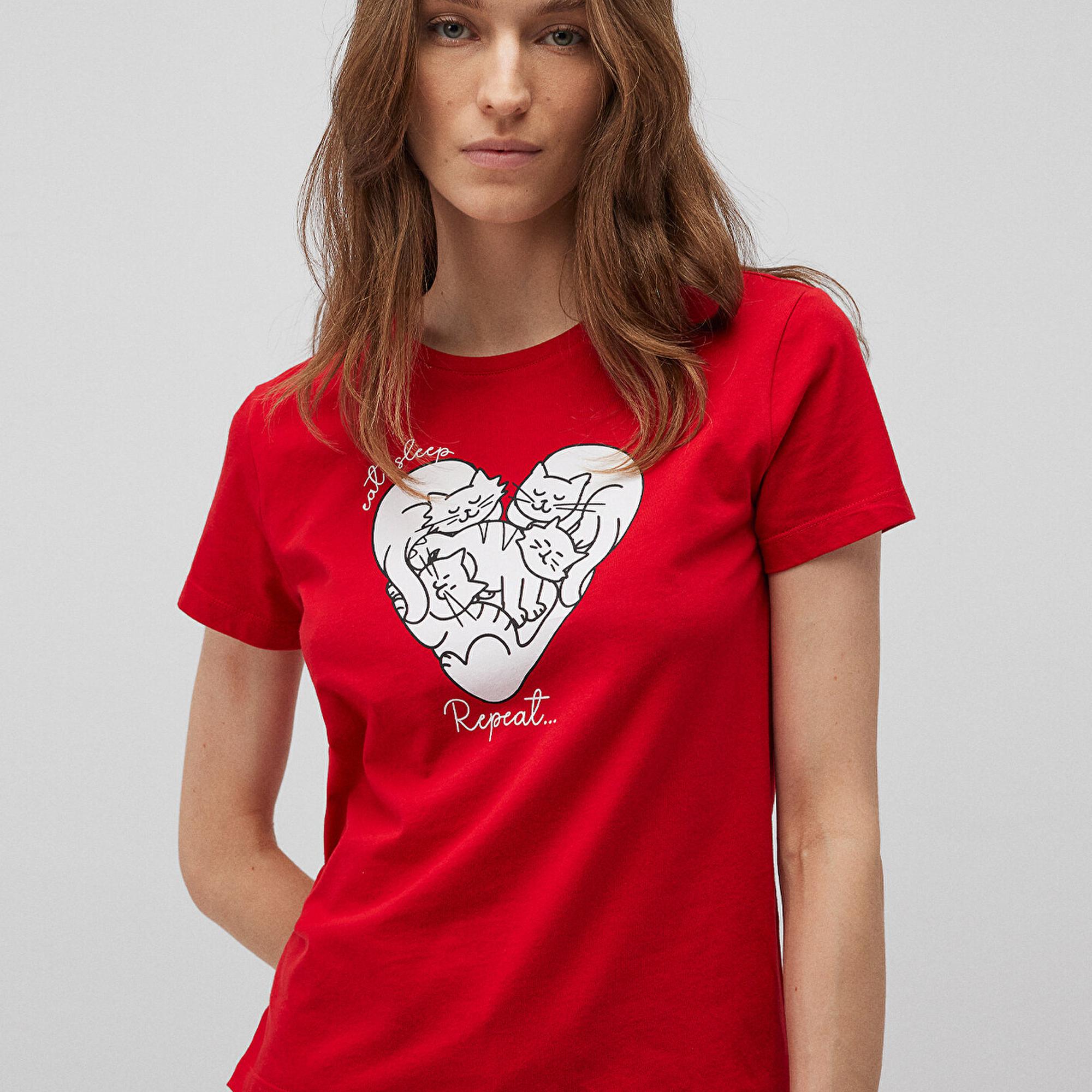 Mavi Baskılı Kırmızı Tişört Slim Fit / Dar Kesim 1612604-82054