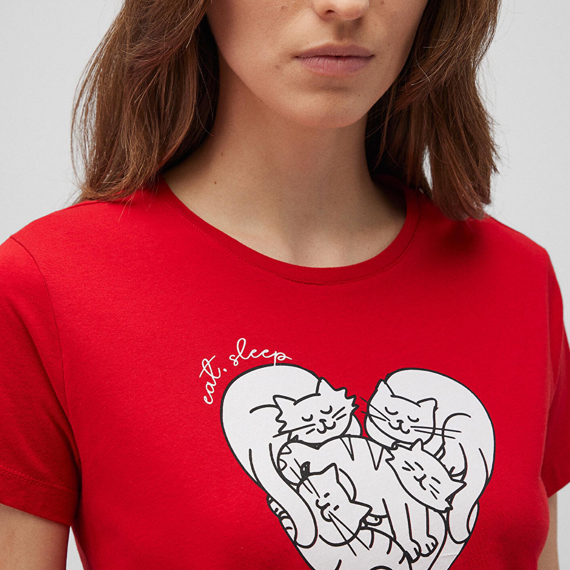 Mavi Baskılı Kırmızı Tişört Slim Fit / Dar Kesim 1612604-82054