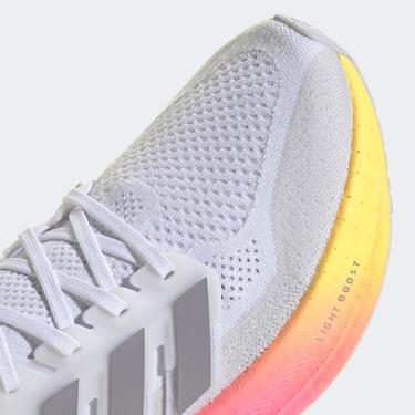  adidas Ultraboost 5 Erkek Beyaz Koşu Ayakkabısı