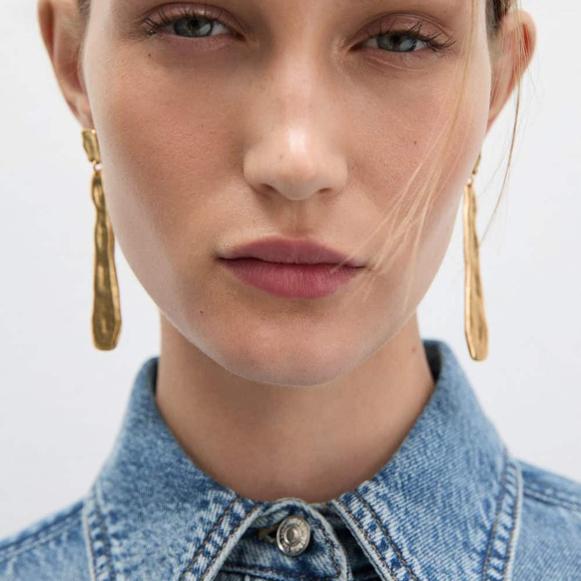 Mango Kadın Düzensiz Uzun Küpe Altın Sarısı