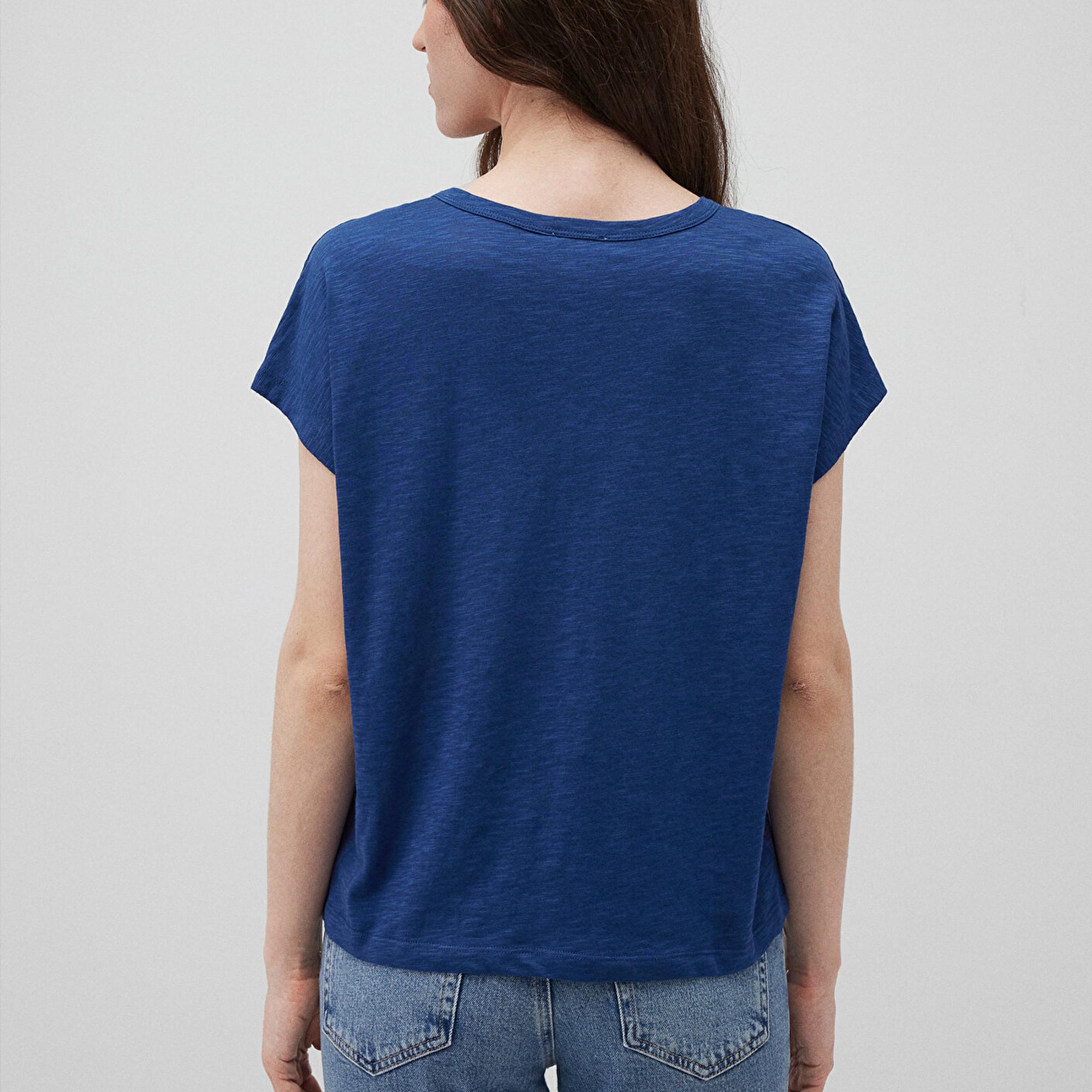 Mavi V Yaka Lacivert Basic Tişört Regular Fit / Normal Kesim 1612380-30808