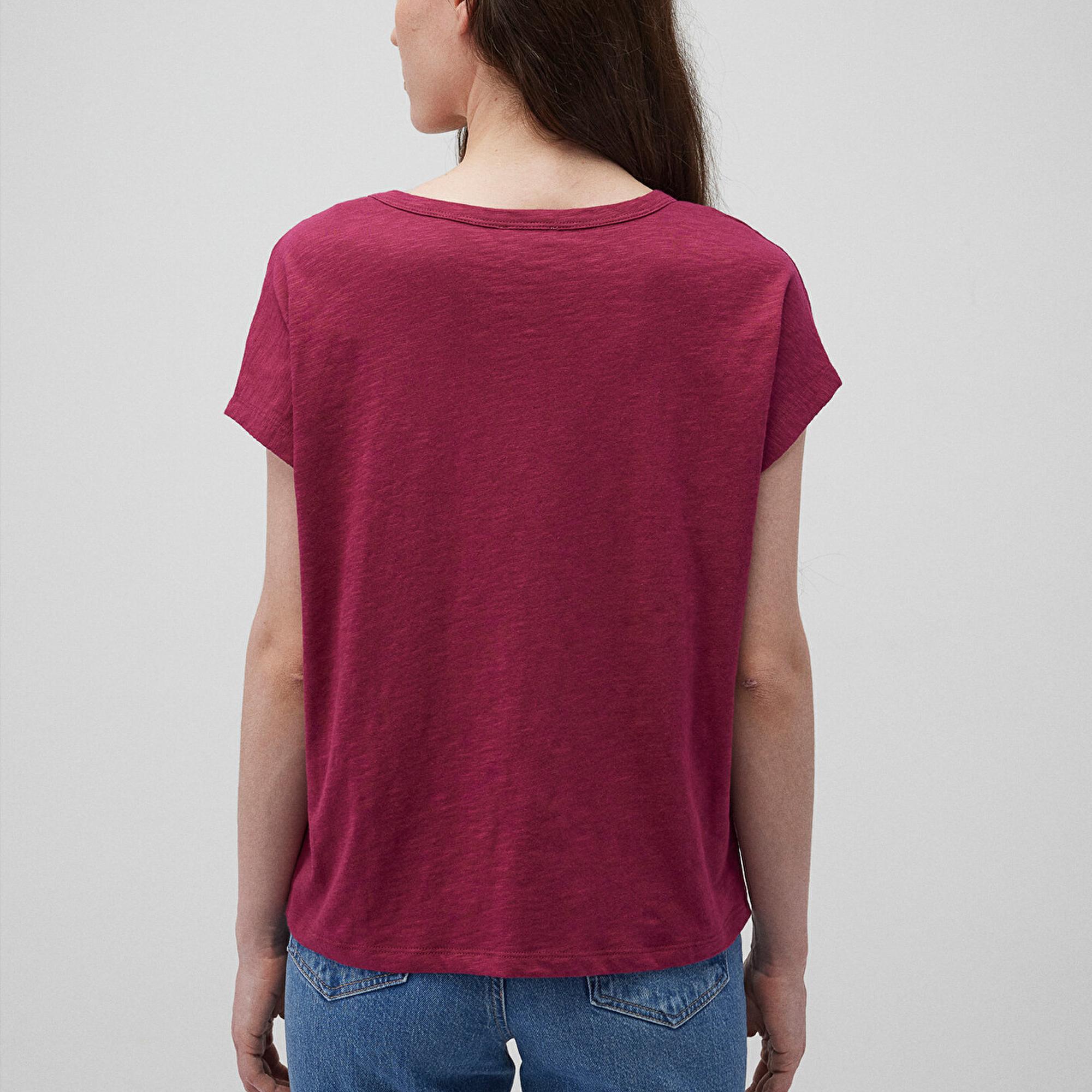 Mavi V Yaka Pembe Basic Tişört Regular Fit / Normal Kesim 1612380-70919