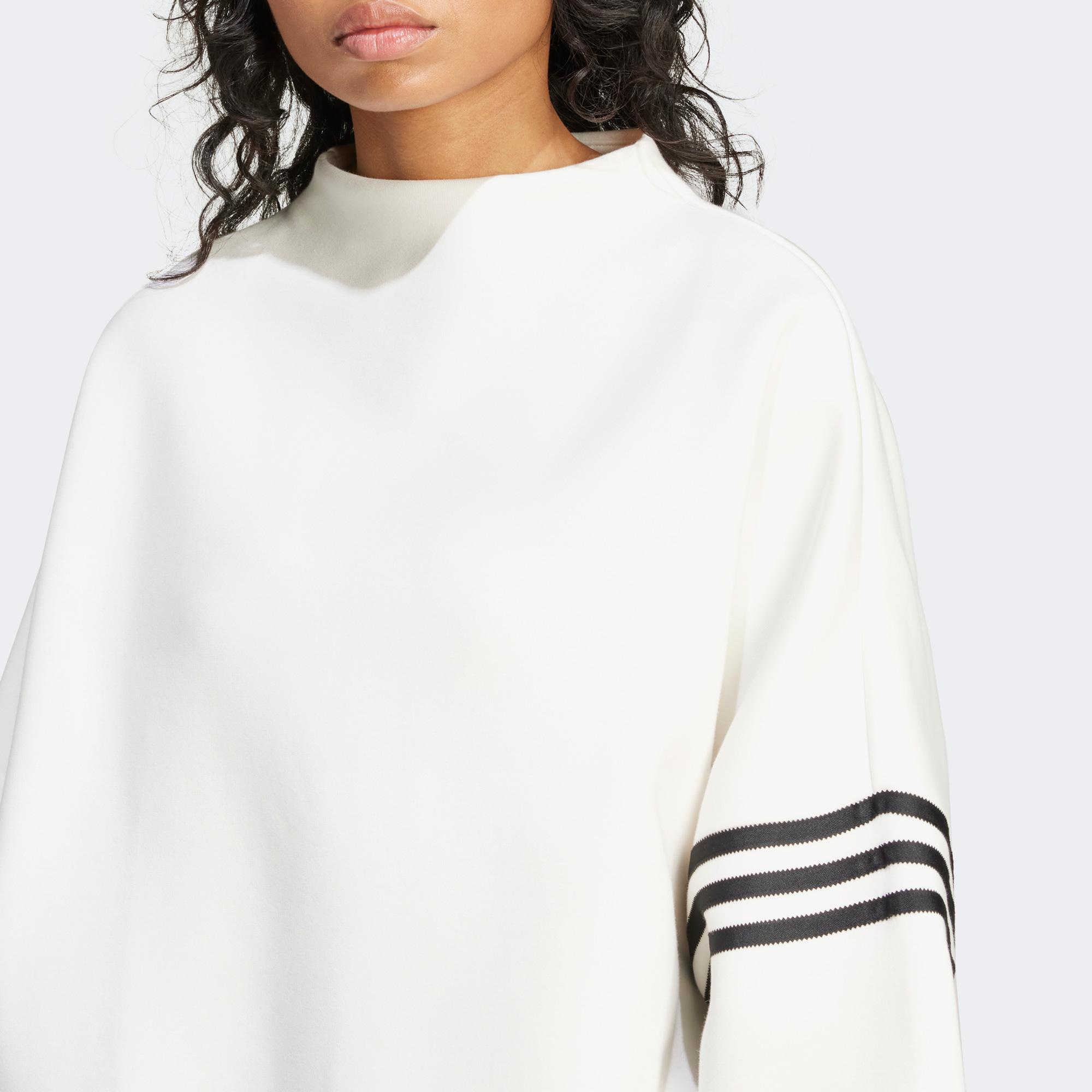 adidas Neuclassics Oversize Kadın Beyaz Sweatshirt