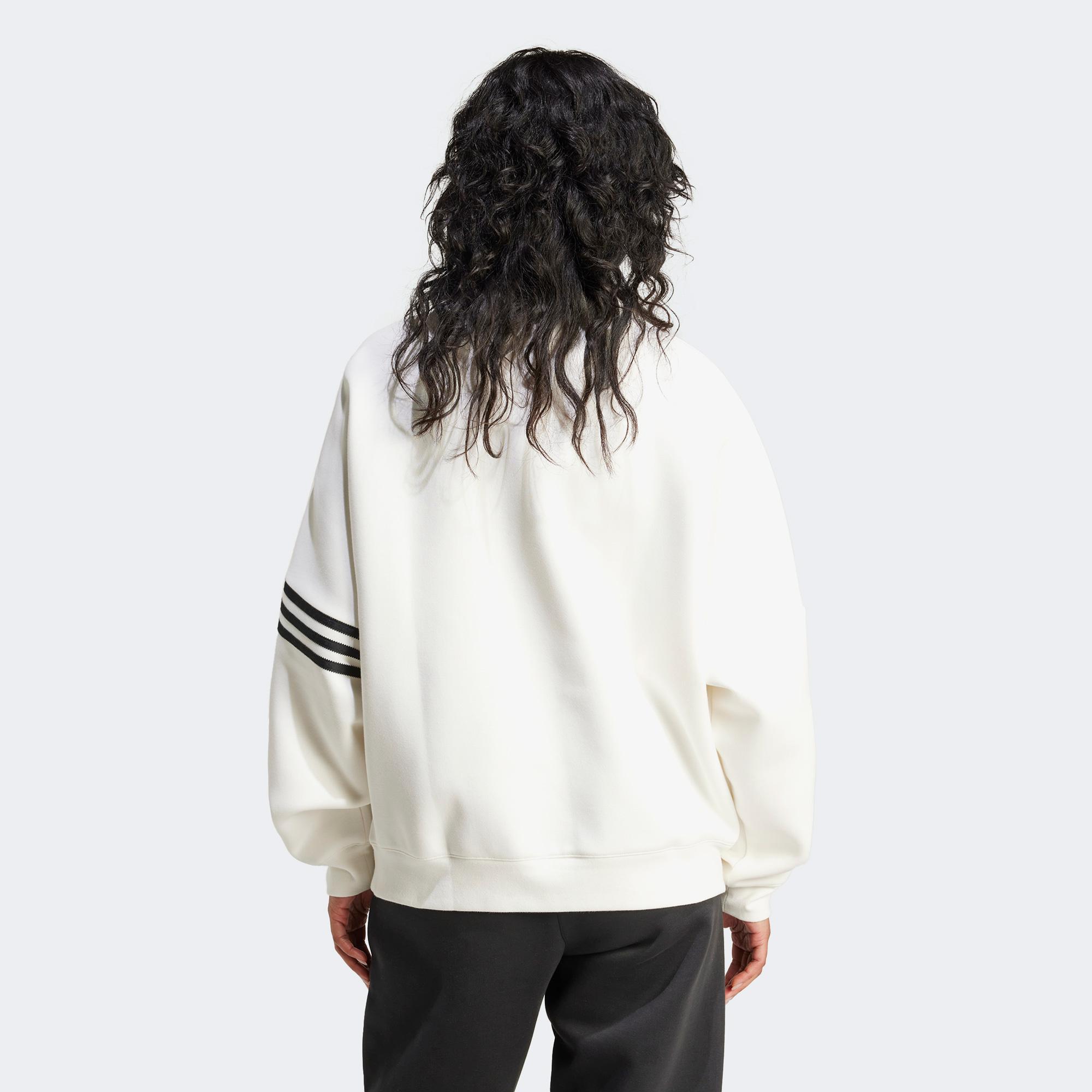 adidas Neuclassics Oversize Kadın Beyaz Sweatshirt