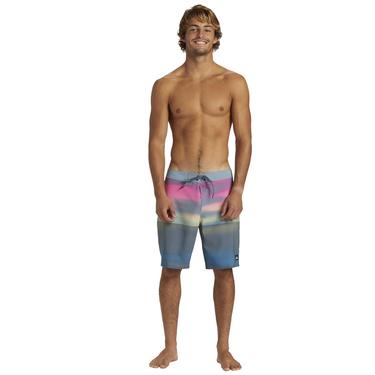  Quiksilver Highline Straight Leg 19 Erkek Boardshort