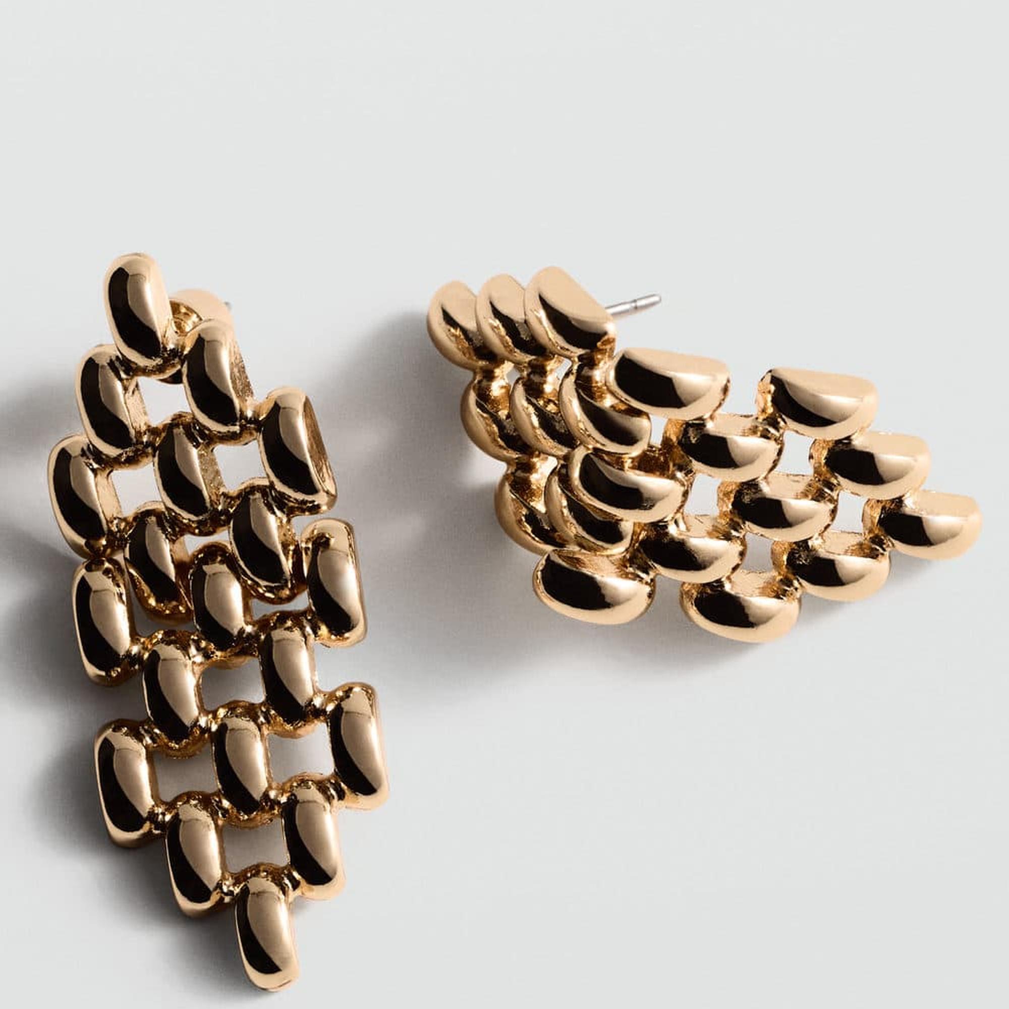 Mango Kadın Halka Bağlı Küpe Altın Sarısı