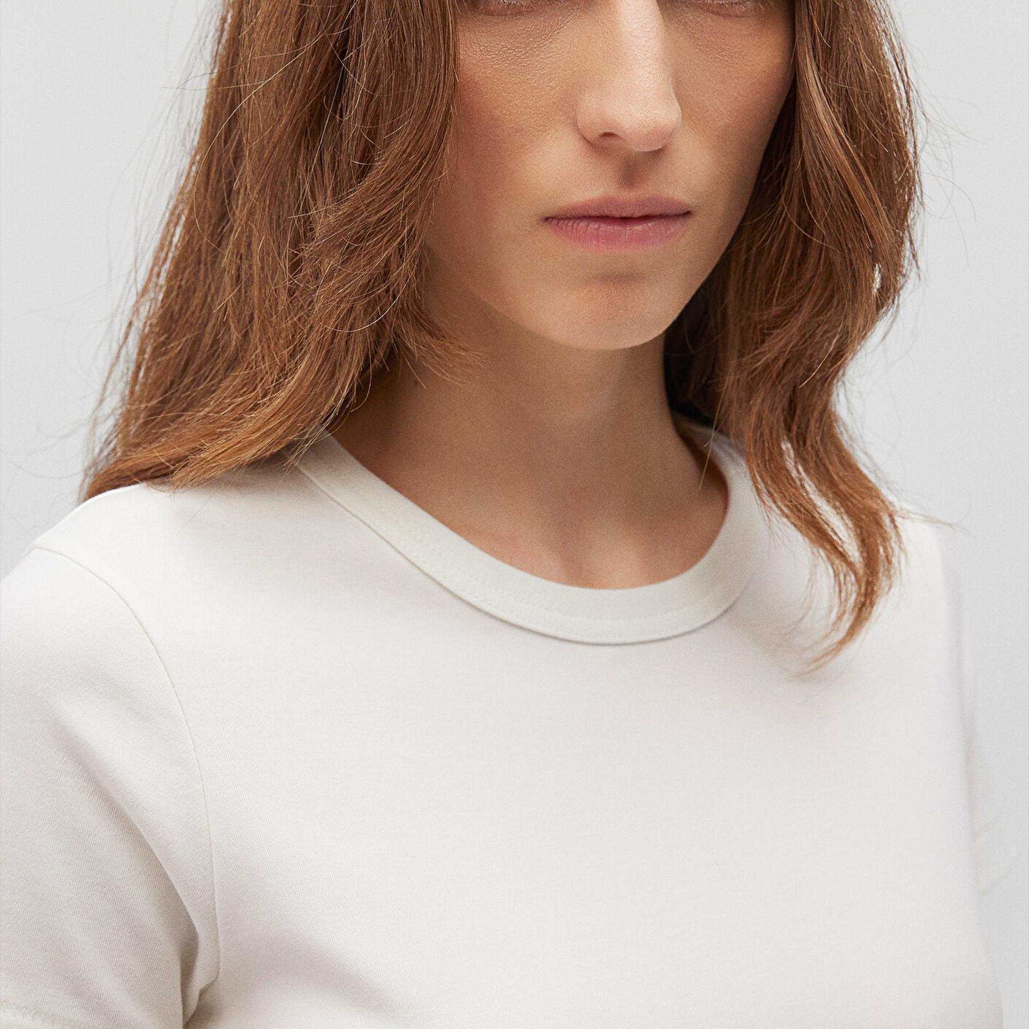 Mavi Bisiklet Yaka Beyaz Basic Tişört Slim Fit / Dar Kesim 1612707-70057