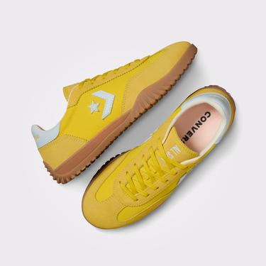 Converse Run Star Trainer Unisex Sarı Süet Sneaker