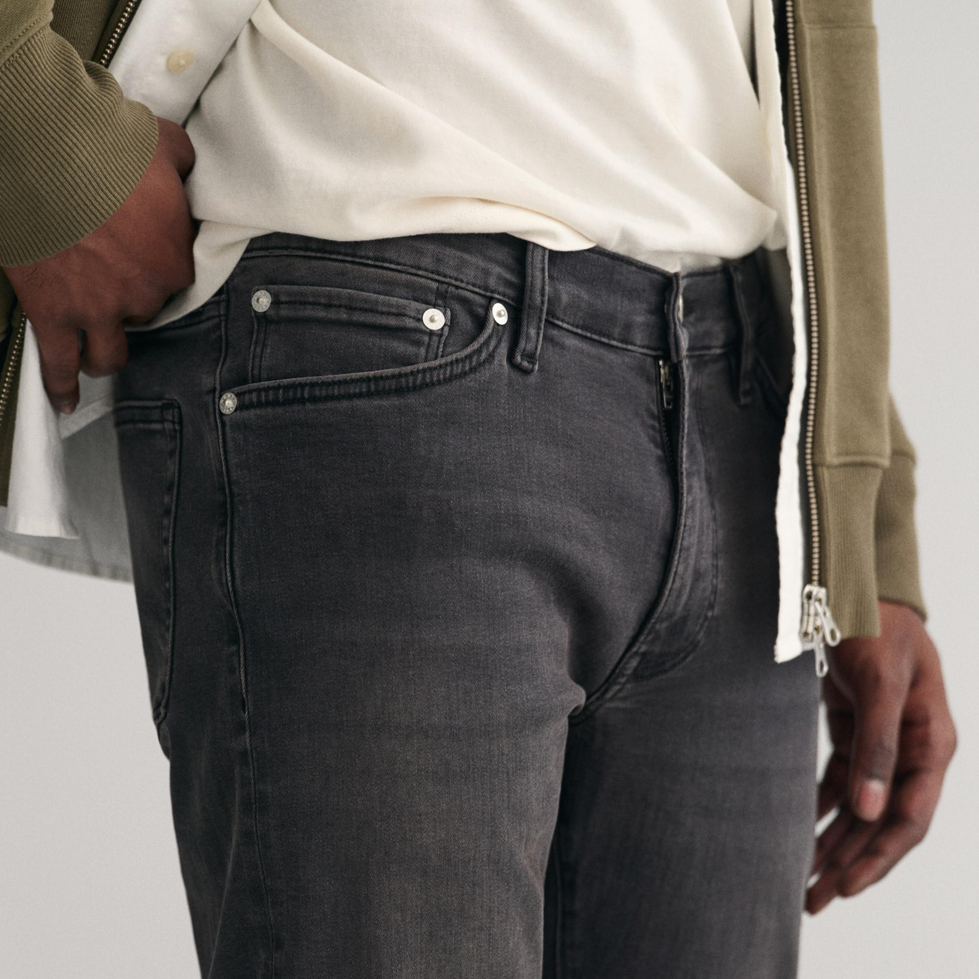 GANT Erkek Siyah Extra Slim Fit Active Recover Jean