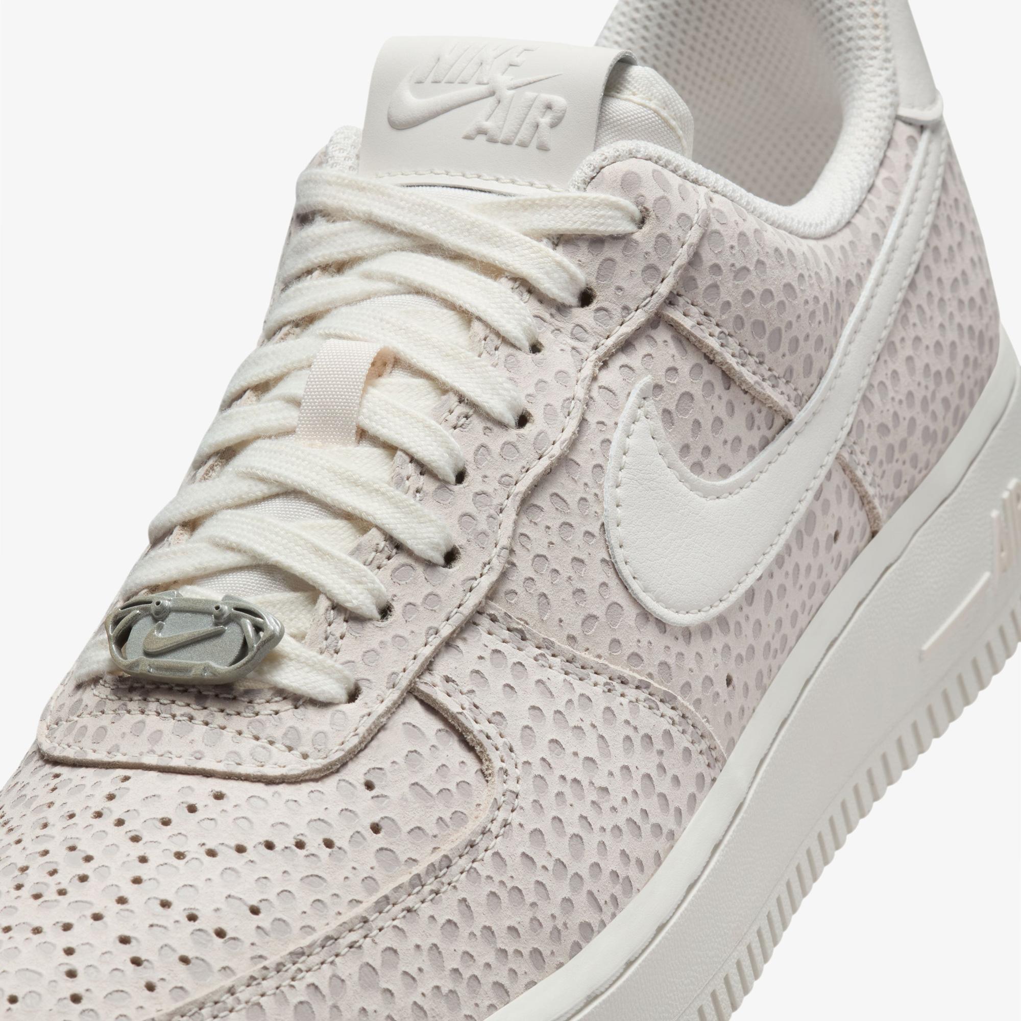 Nike Air Force 1 '07 Premium Kadın Bej Spor Ayakkabı