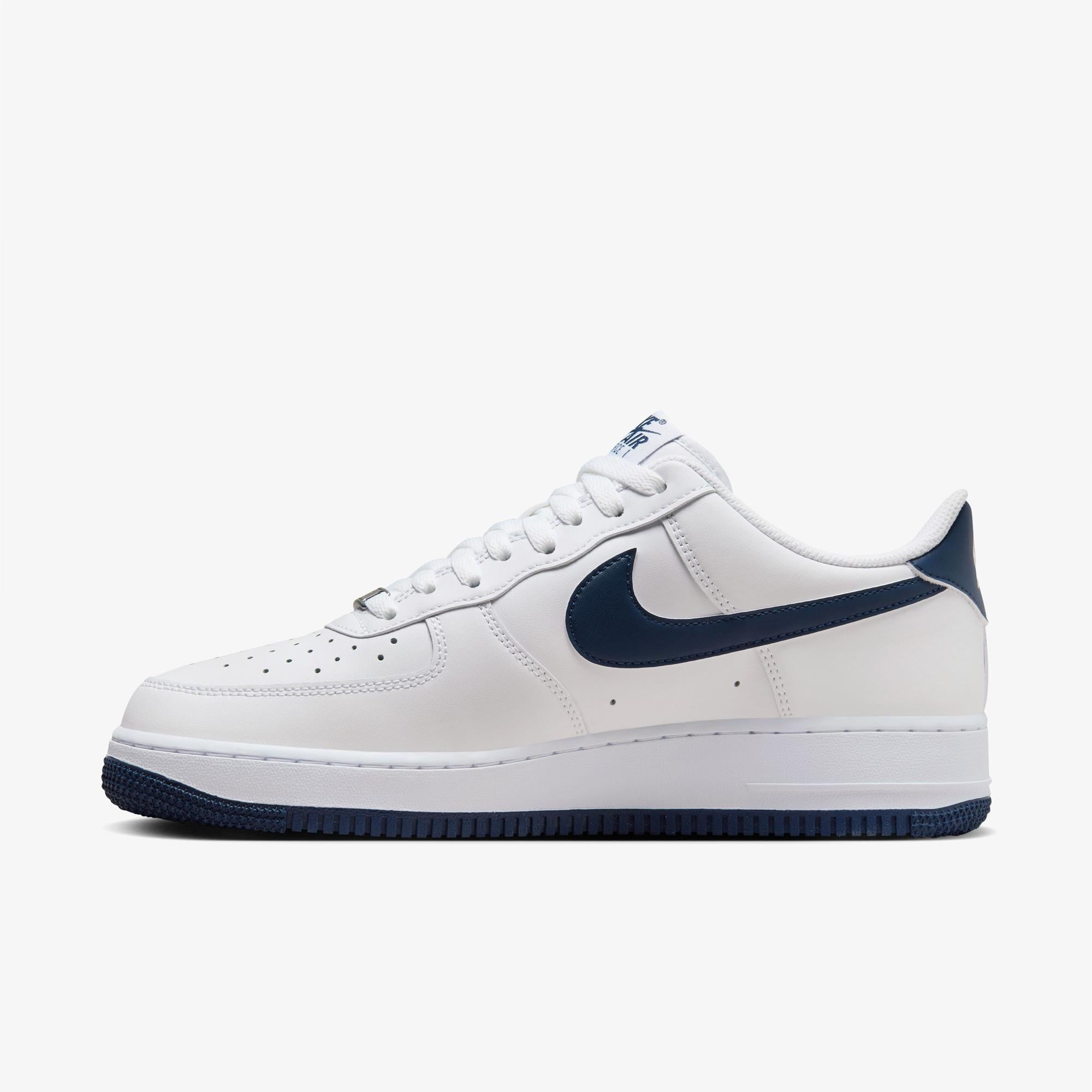 Nike Air Force 1 '07 Erkek Beyaz Spor Ayakkabı