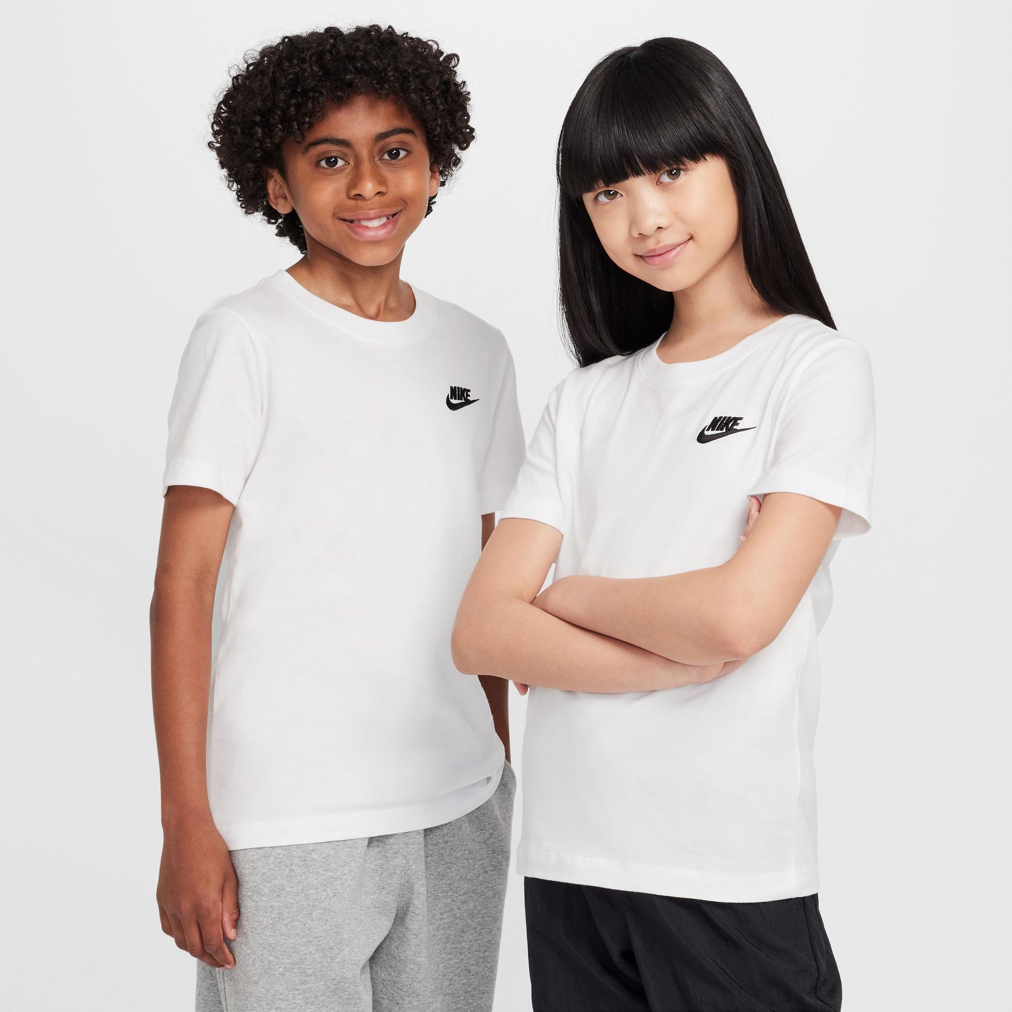 Nike Sportswear Futura Çocuk Beyaz T-Shirt