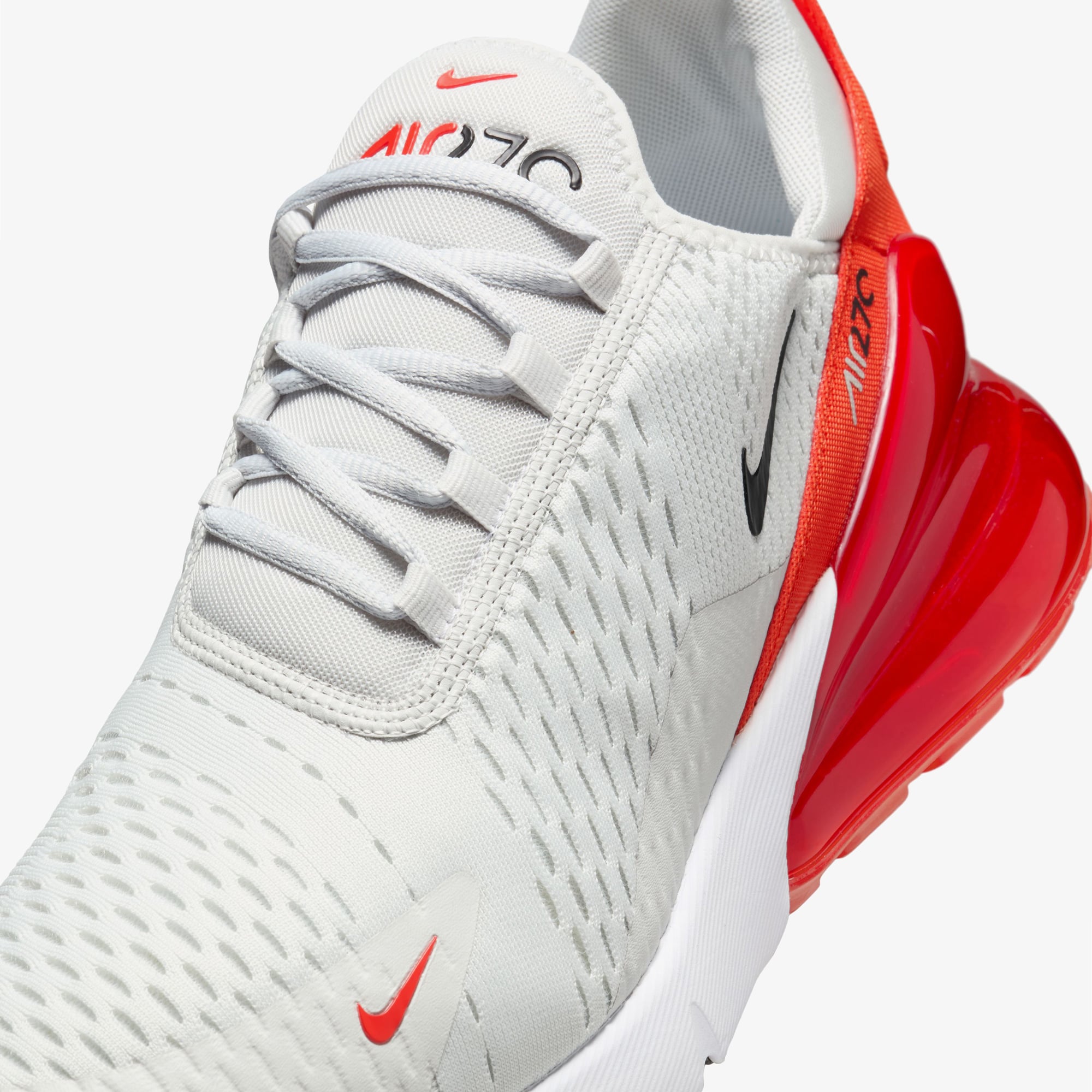 Nike Air Max 270 Erkek Beyaz/ Kırmızı Spor Ayakkabı - Görsel 8