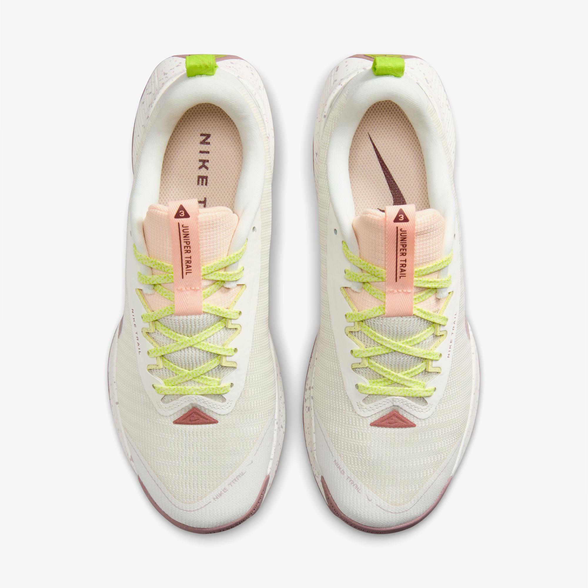 Nike Juniper Trail 3 Kadın Krem Rengi Koşu Ayakkabısı