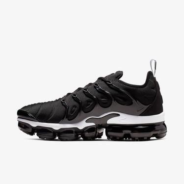  Nike Air VaporMax Plus Erkek Siyah Spor Ayakkabı