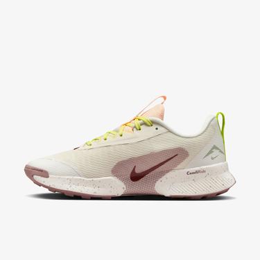  Nike Juniper Trail 3 Kadın Krem Rengi Koşu Ayakkabısı