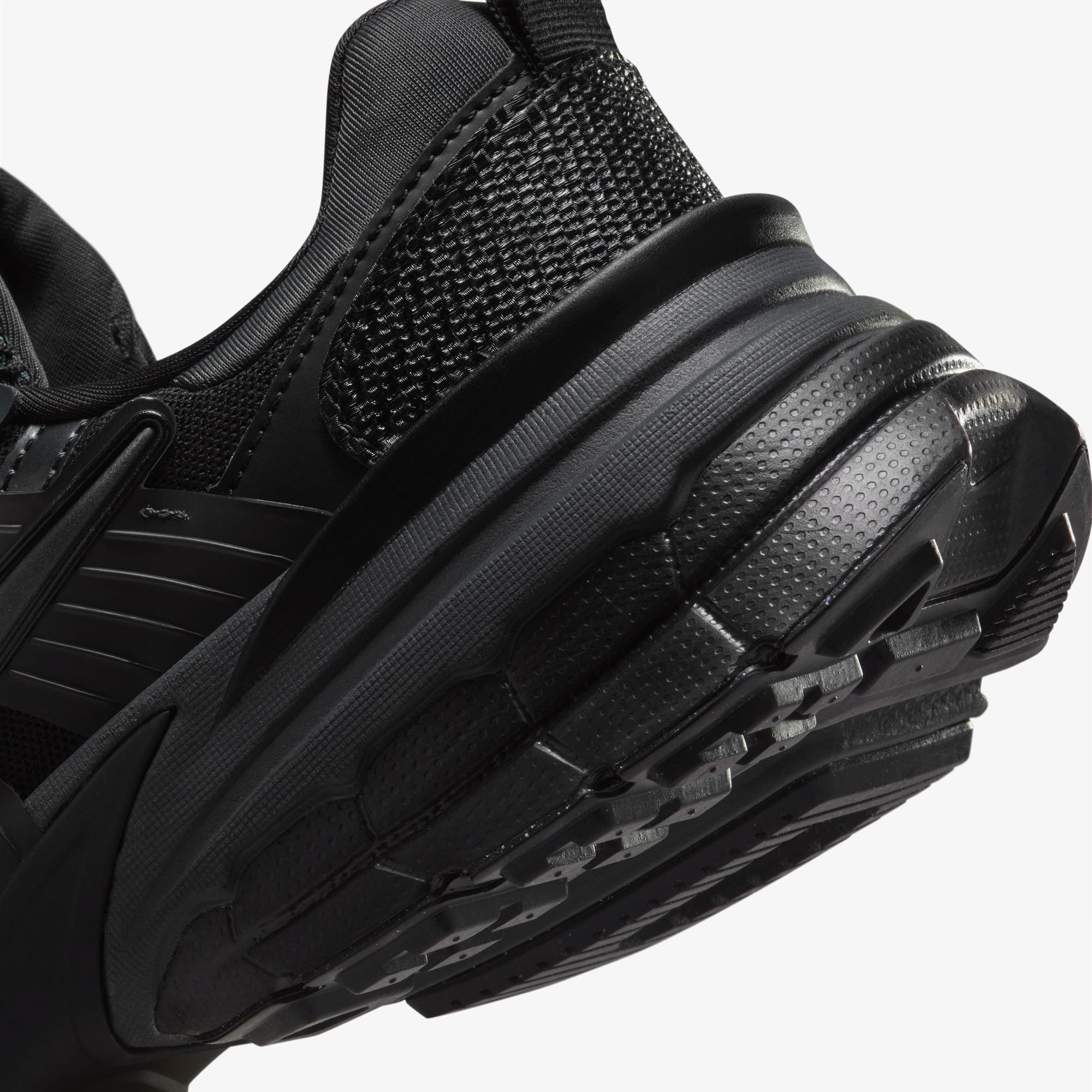 Nike V2K Run Erkek Siyah Spor Ayakkabı