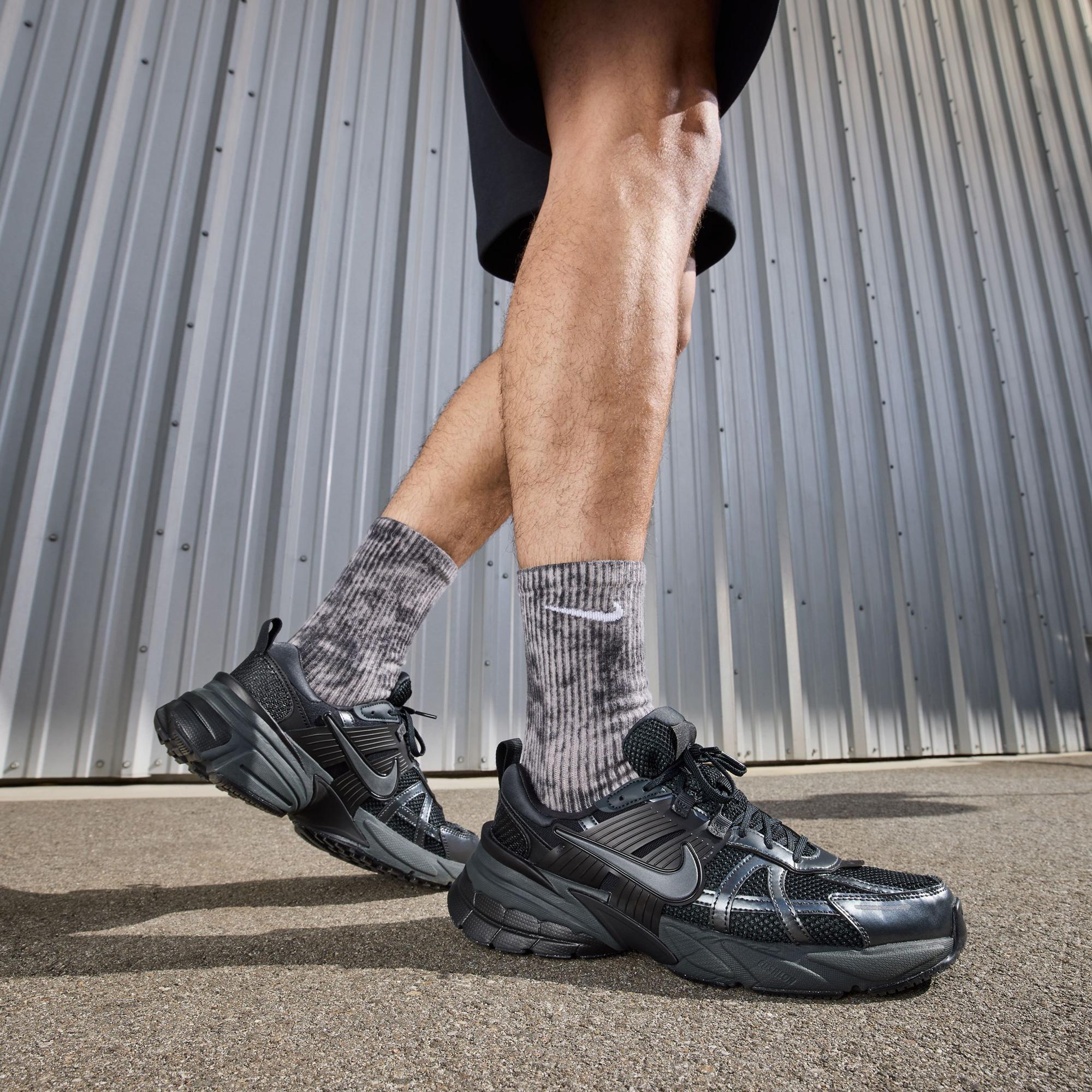 Nike V2K Run Erkek Siyah Spor Ayakkabı