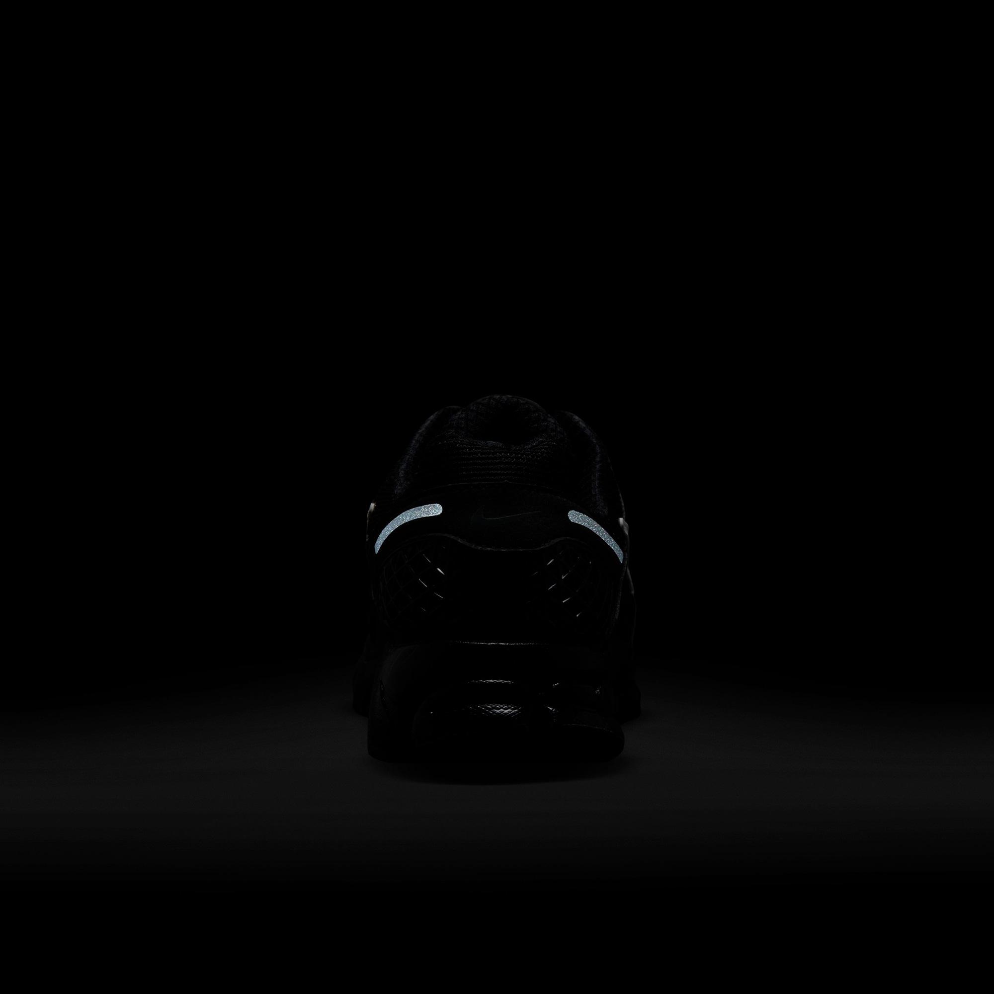 Nike Zoom Vomero 5 Kadın Siyah Spor Ayakkabı