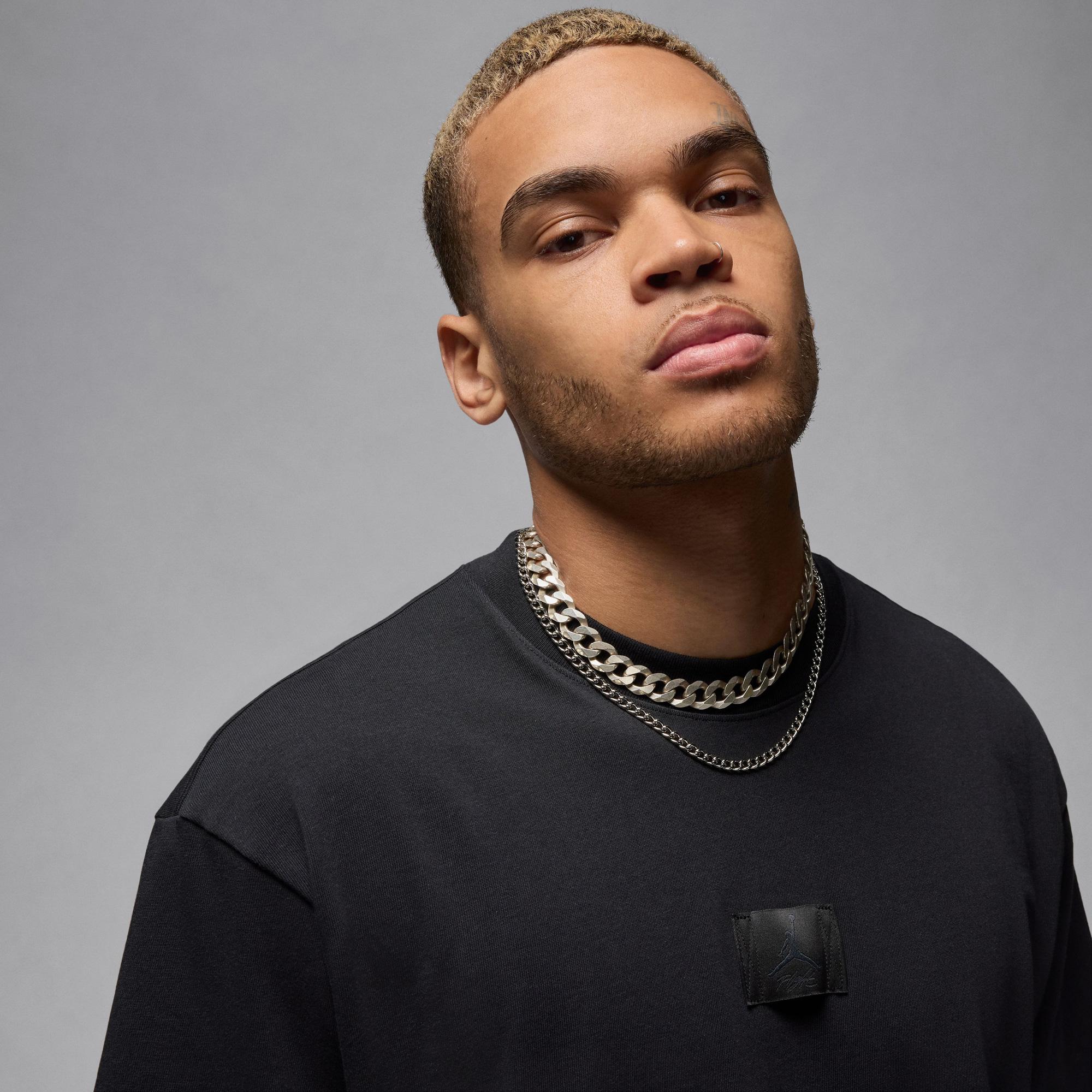 Jordan Flight Essentials Erkek Siyah T-Shirt