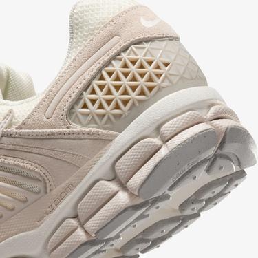  Nike Zoom Vomero 5 Erkek Bej Spor Ayakkabı
