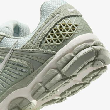  Nike Zoom Vomero 5 Erkek Yeşil Spor Ayakkabı