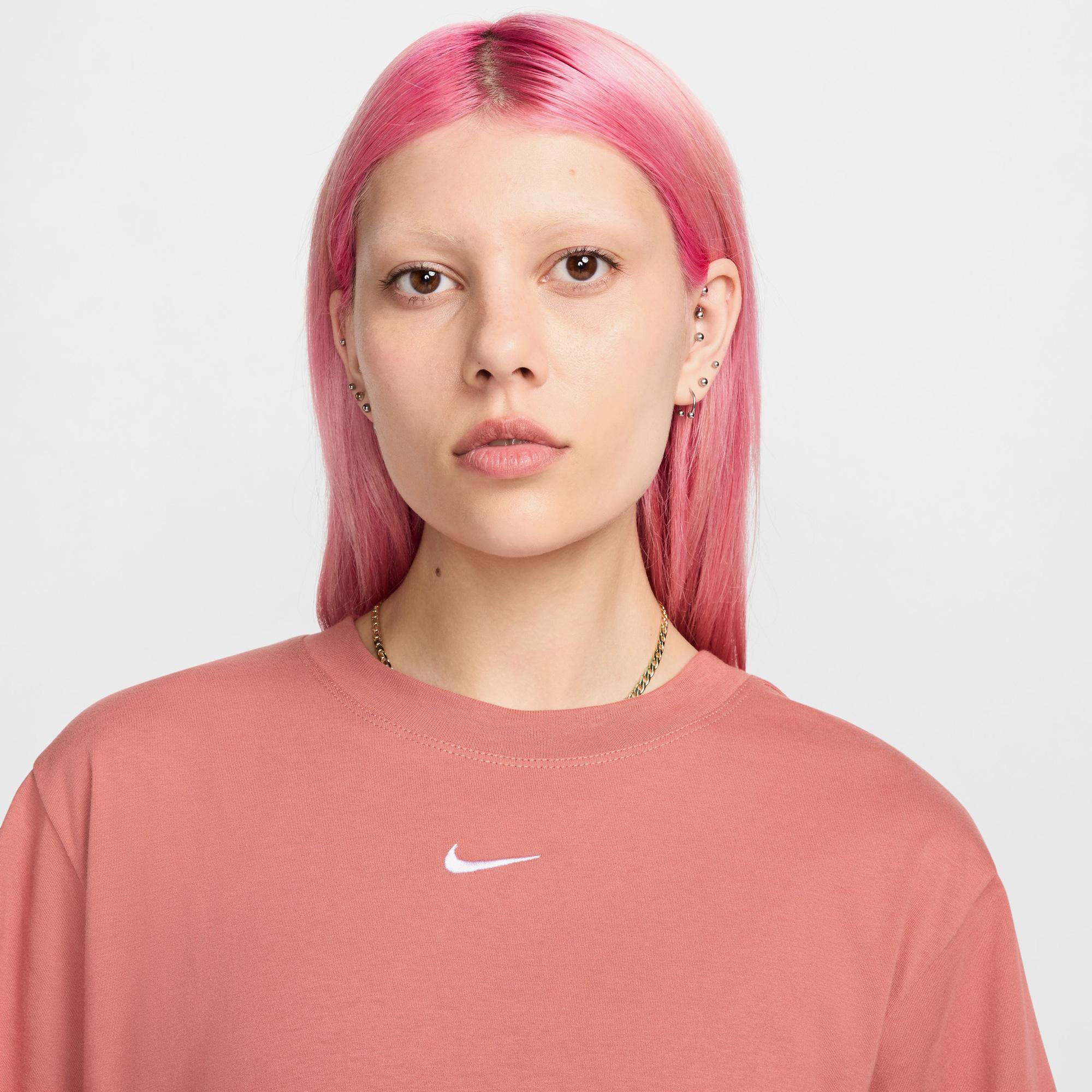 Nike Sportswear Essential Kadın Pembe T-Shirt