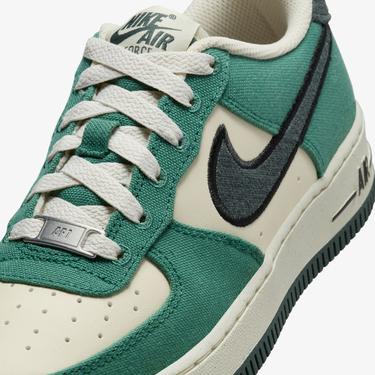  Nike Air Force 1 LV8 Genç Krem Rengi Spor Ayakkabı
