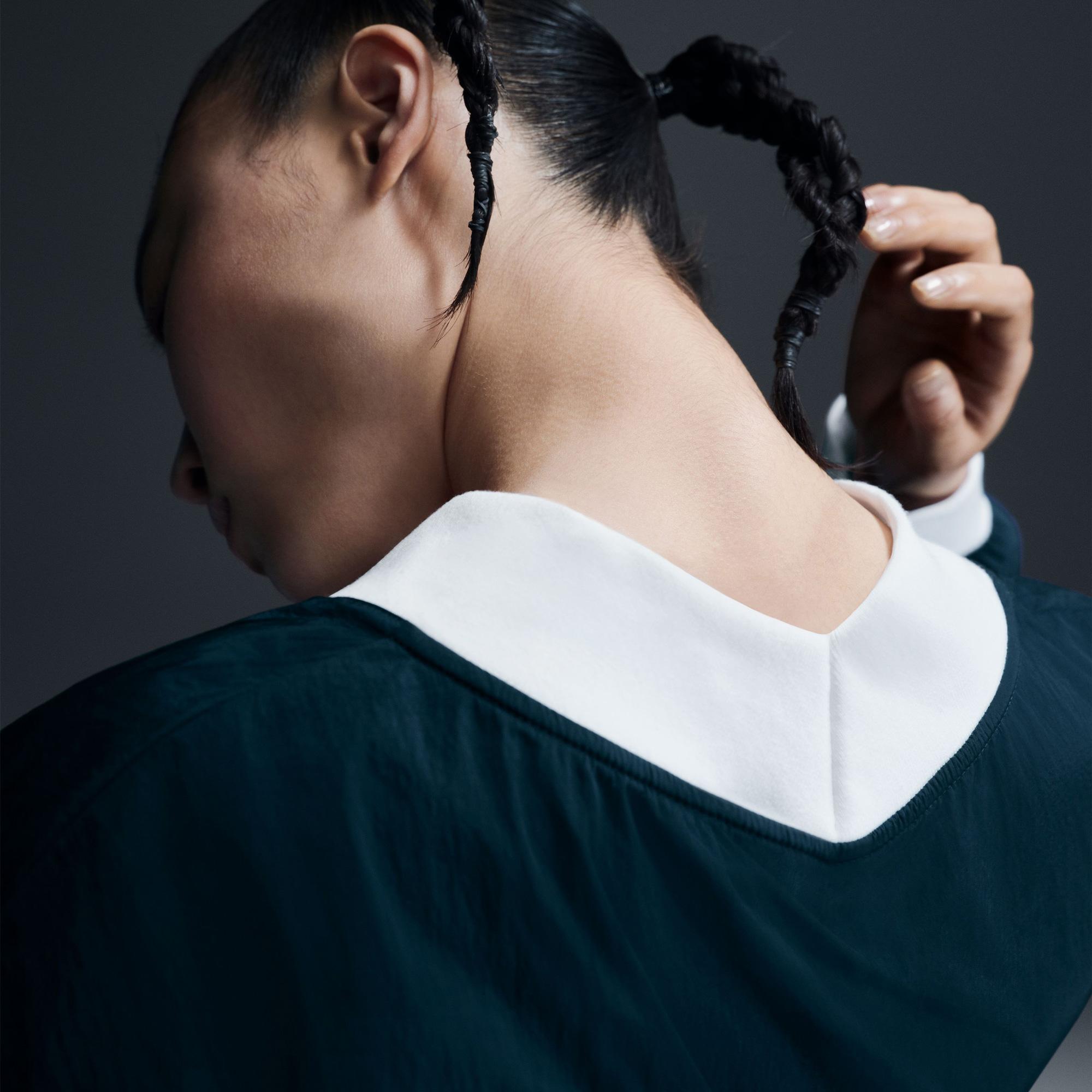 Nike Sportswear Essential Woven Kadın Lacivert Sweatshirt